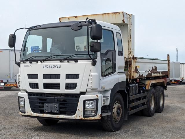 ISUZU GIGA 2014