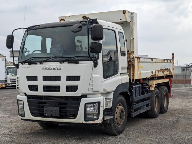 ISUZU GIGA 2014