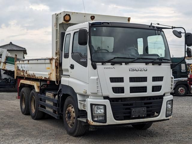 ISUZU GIGA 2014