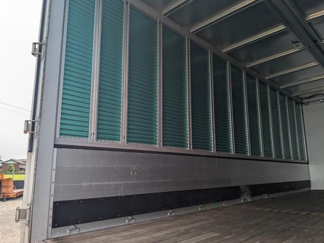 MITSUBISHI FUSOU FIGHTER 2017