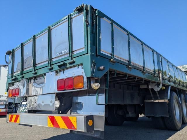 NISSAN DIESEL Quon 2012