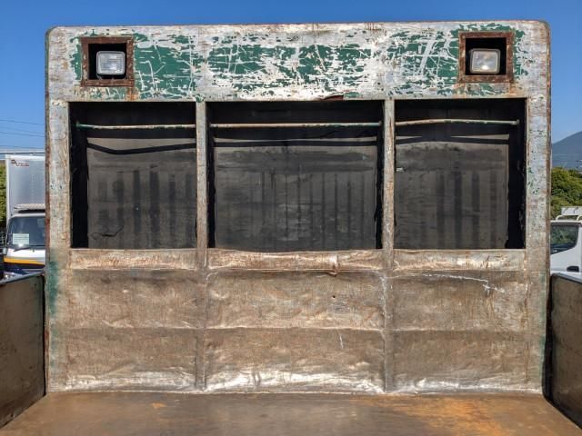 NISSAN DIESEL Quon 2012