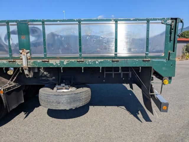 NISSAN DIESEL Quon 2012