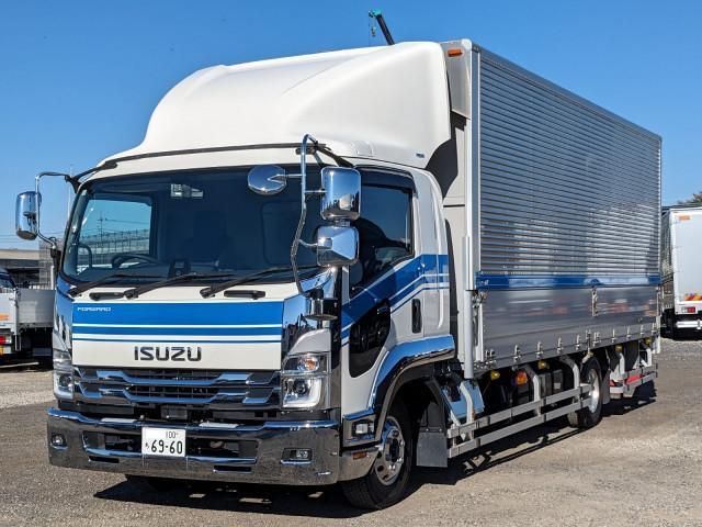 ISUZU FORWARD 2023