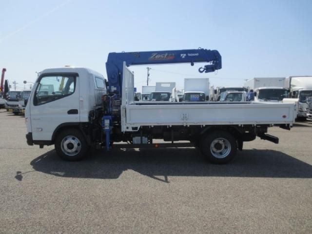 MITSUBISHI CANTER 2023