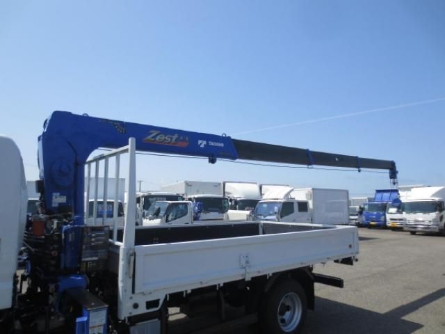 MITSUBISHI CANTER 2023