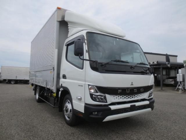 MITSUBISHI CANTER 2023