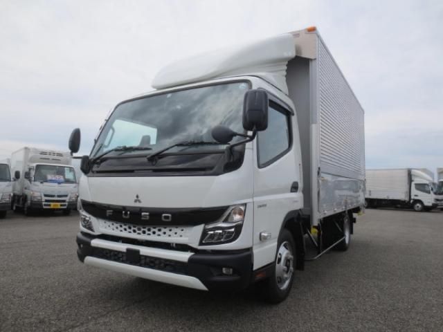 MITSUBISHI CANTER 2023