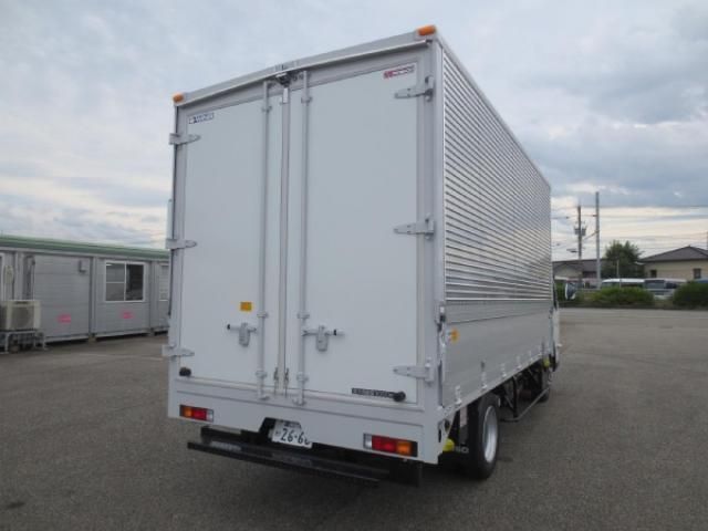 MITSUBISHI CANTER 2023