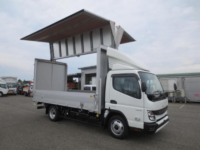 MITSUBISHI CANTER 2023