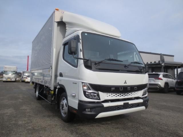 MITSUBISHI CANTER 2023