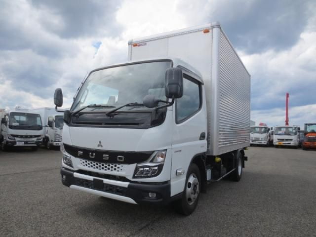 MITSUBISHI CANTER 2022