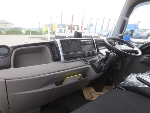 MITSUBISHI CANTER 2022