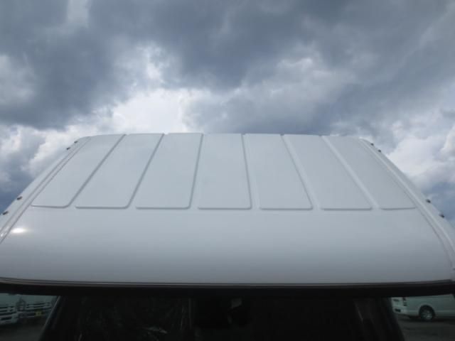 MITSUBISHI CANTER 2022