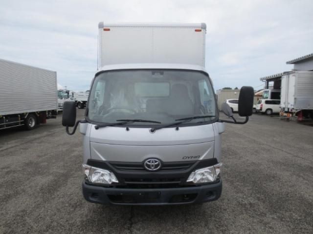 TOYOTA DYNA 2018