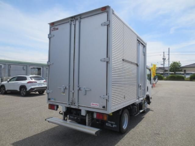 ISUZU ELF 2018