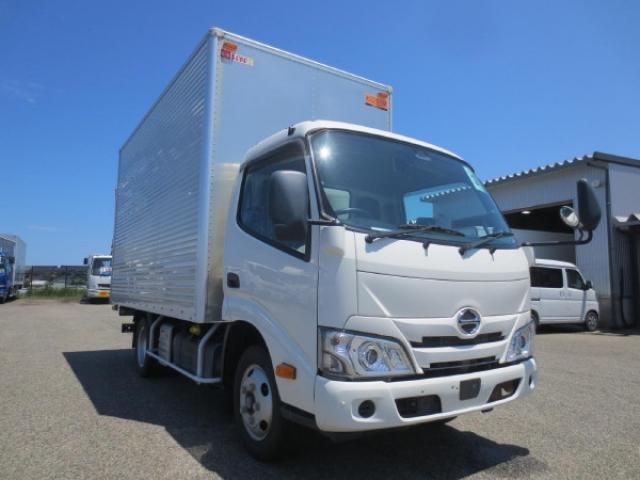 HINO DUTRO 2021