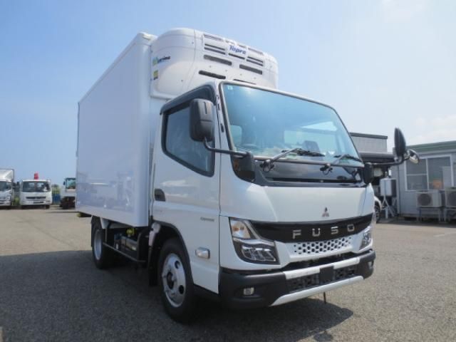 MITSUBISHI CANTER 2024