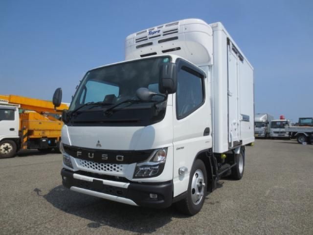 MITSUBISHI CANTER 2024