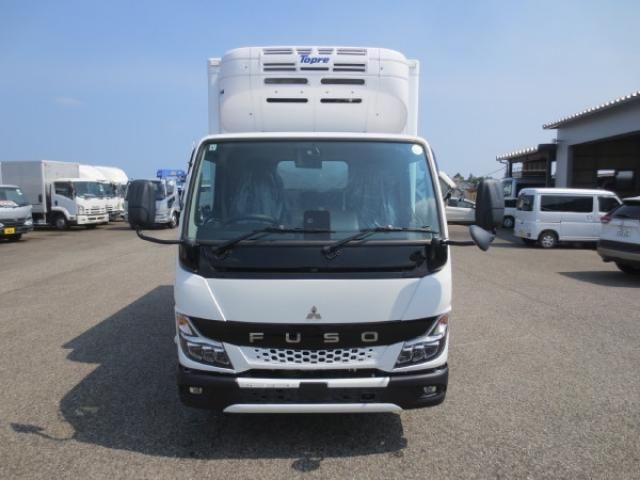 MITSUBISHI CANTER 2024