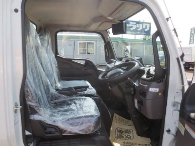 MITSUBISHI CANTER 2024