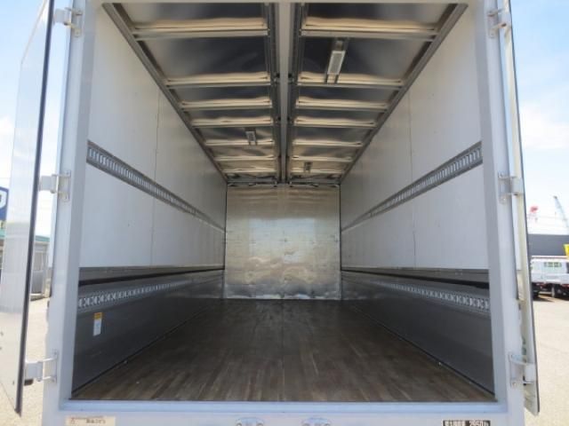 MITSUBISHI FUSOU FIGHTER 2021