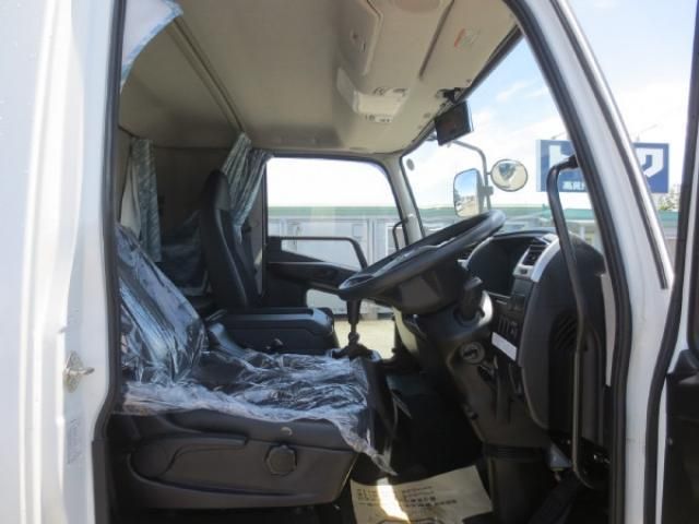 MITSUBISHI FUSOU FIGHTER 2021