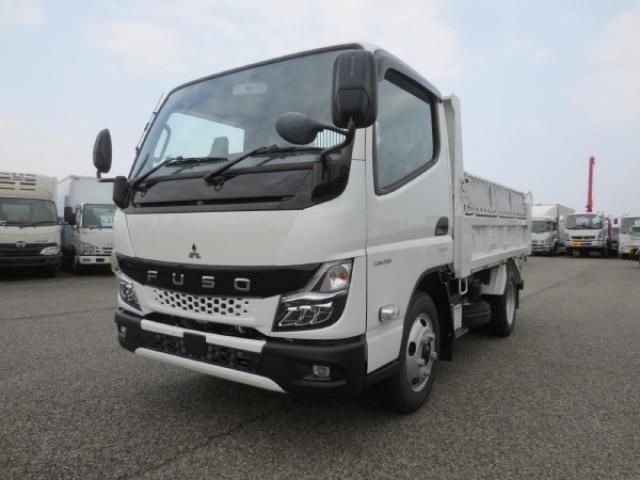 MITSUBISHI CANTER 2023