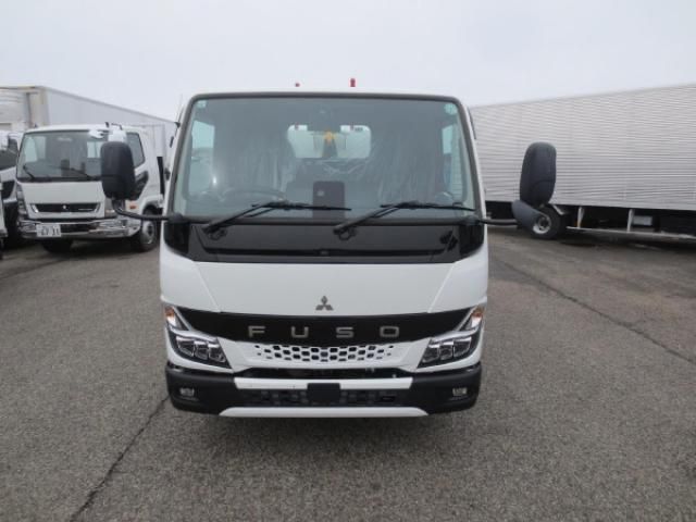 MITSUBISHI CANTER 2024