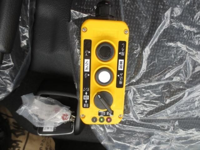 MITSUBISHI CANTER 2024