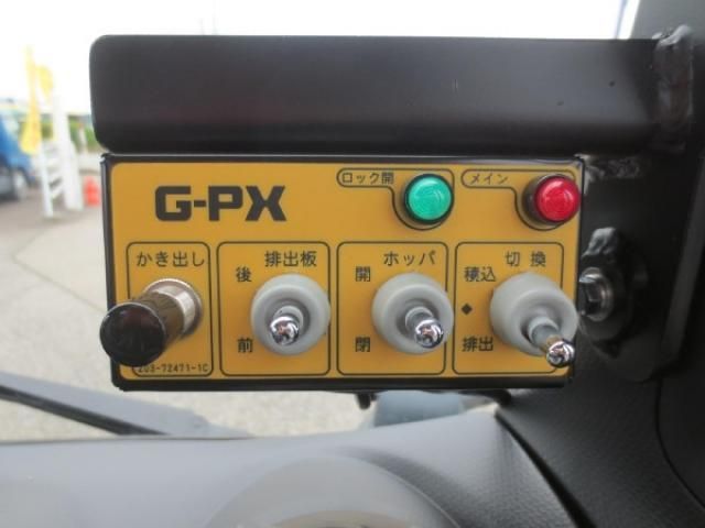 MITSUBISHI CANTER 2025