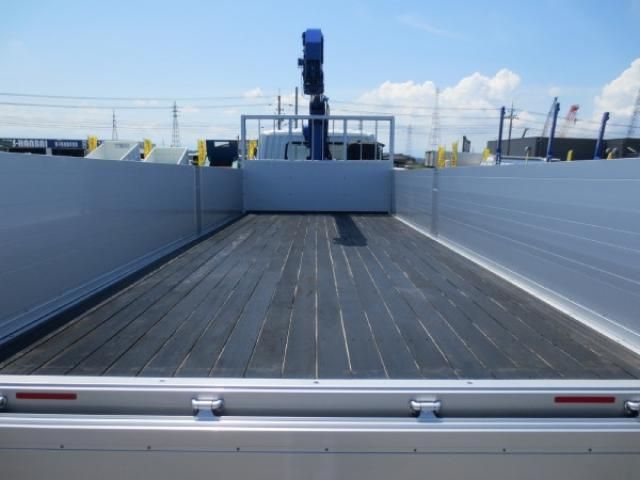 MITSUBISHI FUSOU FIGHTER 2023