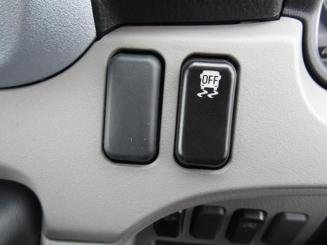 MITSUBISHI CANTER 2023