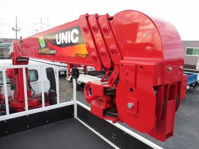 MITSUBISHI CANTER 2023