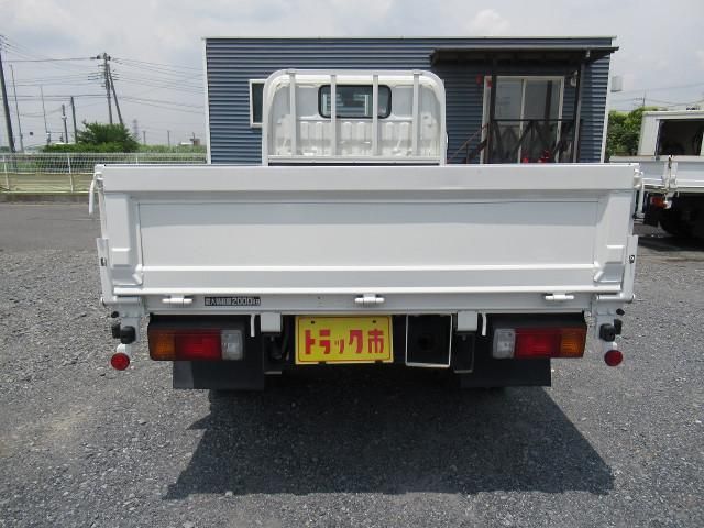 TOYOTA DYNA 2018