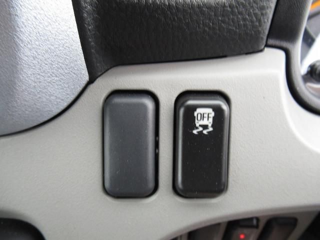 MITSUBISHI CANTER 2024