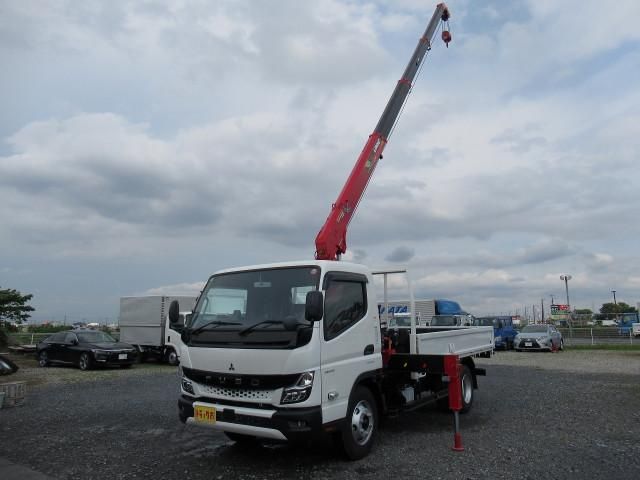 MITSUBISHI CANTER 2024