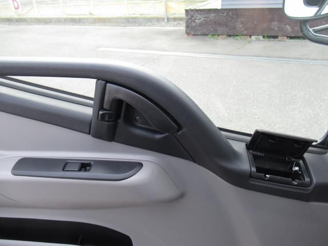 MITSUBISHI CANTER 2024