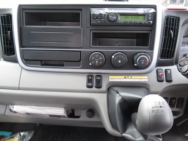 MITSUBISHI CANTER 2024