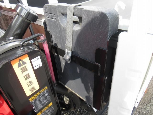 MITSUBISHI CANTER 2024