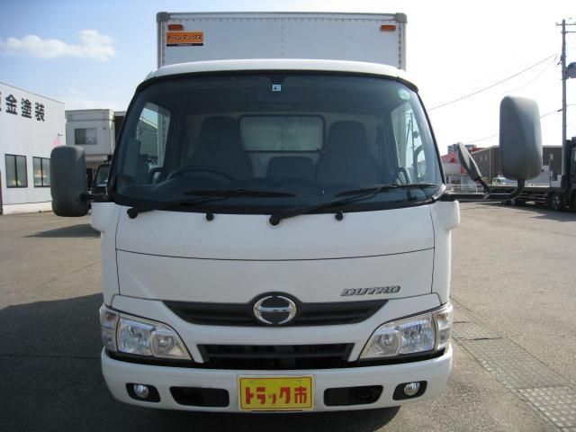 HINO DUTRO 2012