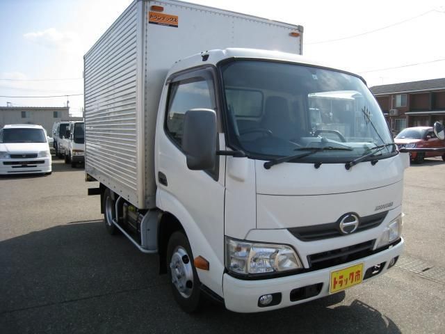 HINO DUTRO 2012