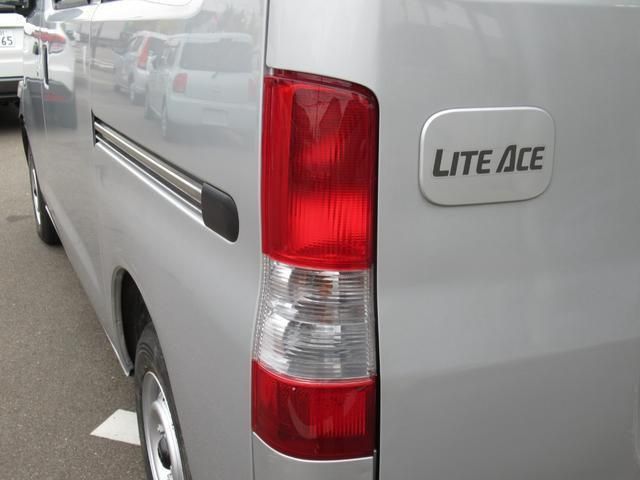 TOYOTA LITEACE van 4WD 2012