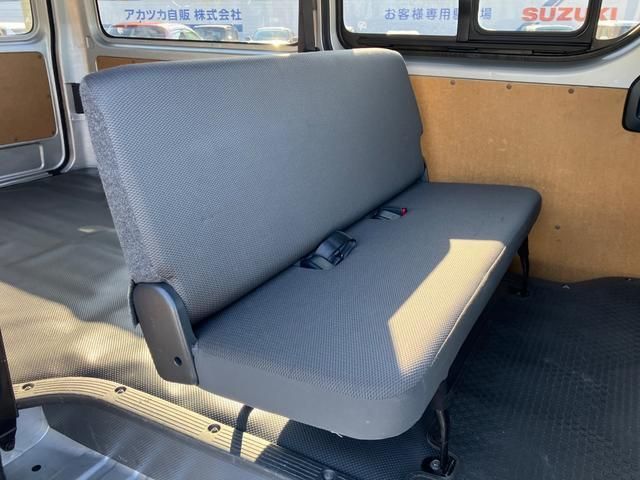 TOYOTA HIACE van 4WD 2019