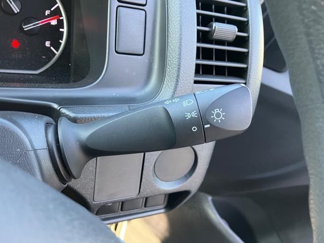 TOYOTA HIACE van 4WD 2019