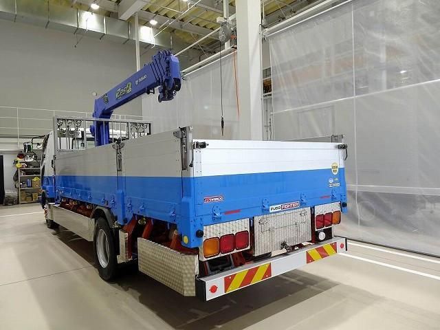 MITSUBISHI FUSOU FIGHTER 2015