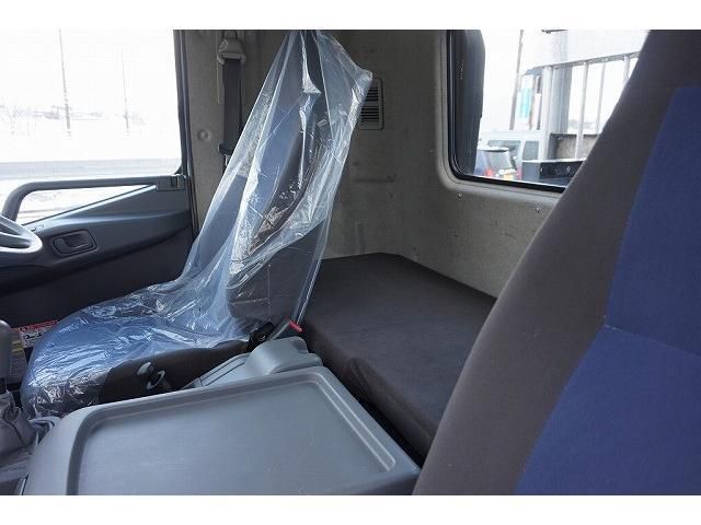 MITSUBISHI FUSOU FIGHTER 2015