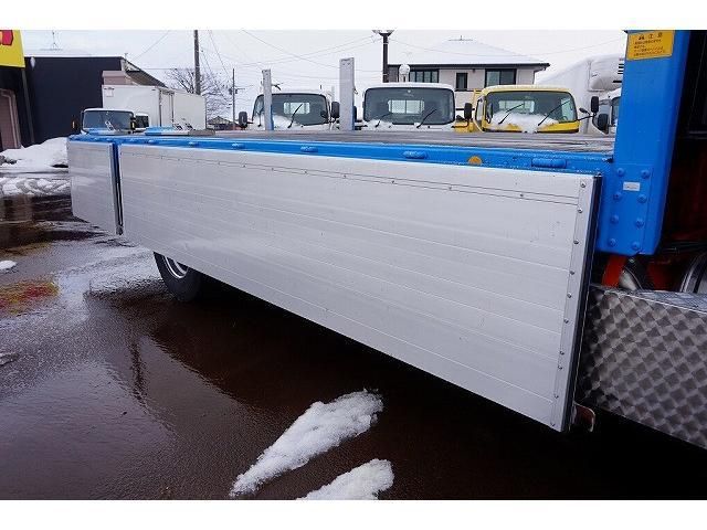 MITSUBISHI FUSOU FIGHTER 2015