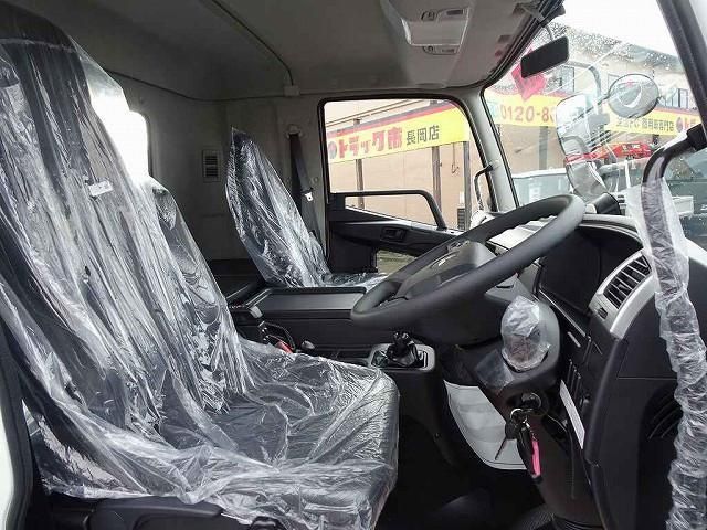 MITSUBISHI FUSOU FIGHTER 2023