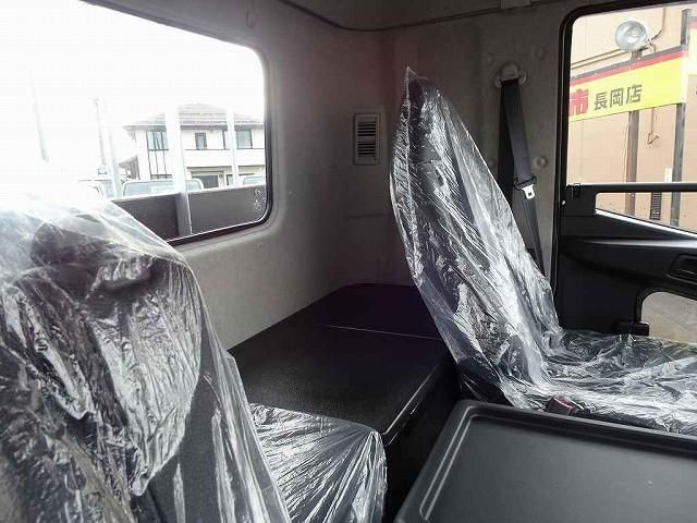 MITSUBISHI FUSOU FIGHTER 2023